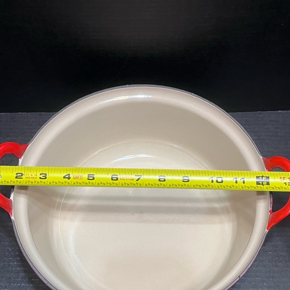 LE CREUSET 28 FRANCE RED CAST IRON ENAMEL DUTCH OVEN W/ LID Vintage - Picture 12 of 16